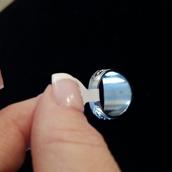 Pretty Deep Blue Ring Decorative Band - Picture 3 of 5